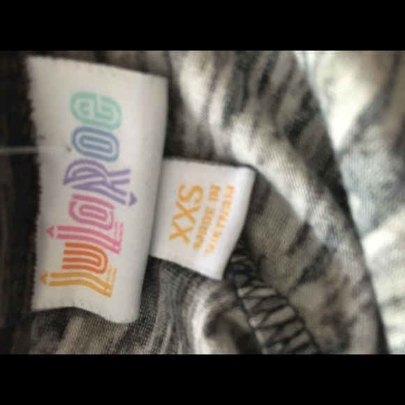 Lularoe High/low hem dress with pockets - Picture 8 of 9